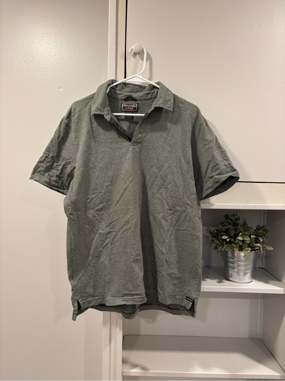 Abercrombie & Fitch Men's Polo in Olive